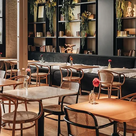Yurbban Passage & 4* Barcelona
