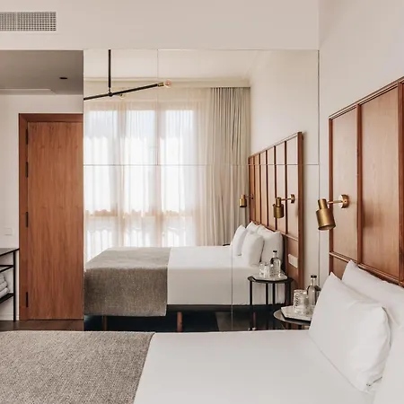 Hotel Yurbban Passage & 4*