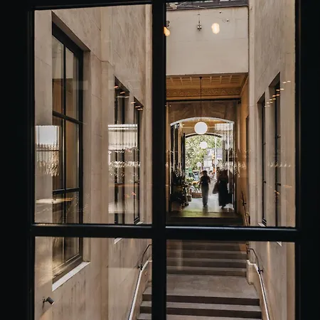 Yurbban Passage & Hotel 4*