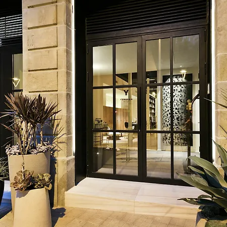 Yurbban Passage & Barcelona