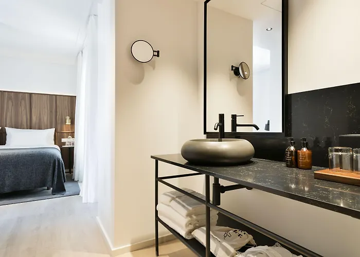 Yurbban Passage & 4* Barcelona