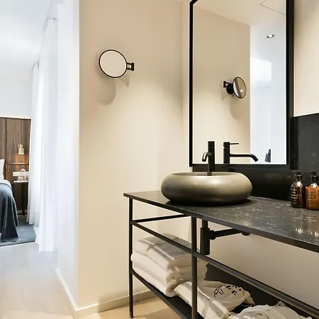 Yurbban Passage & 4* Barcelona
